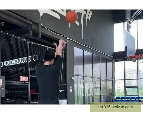 北京国安中场表现出色，持续助力球队控制比赛节奏，状态回暖