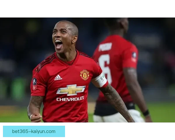 阿什利·扬在近期比赛中的影响力逐渐显现，表现稳健备受关注